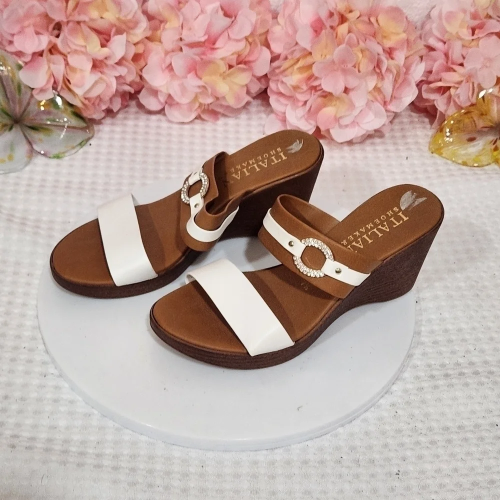 Toscanella Made In Italy Ulta Wedge Sandals with Rhinestones Detail Size 7.5